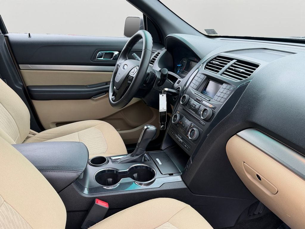 2017 Ford Explorer Base