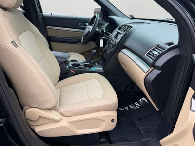 2017 Ford Explorer Base
