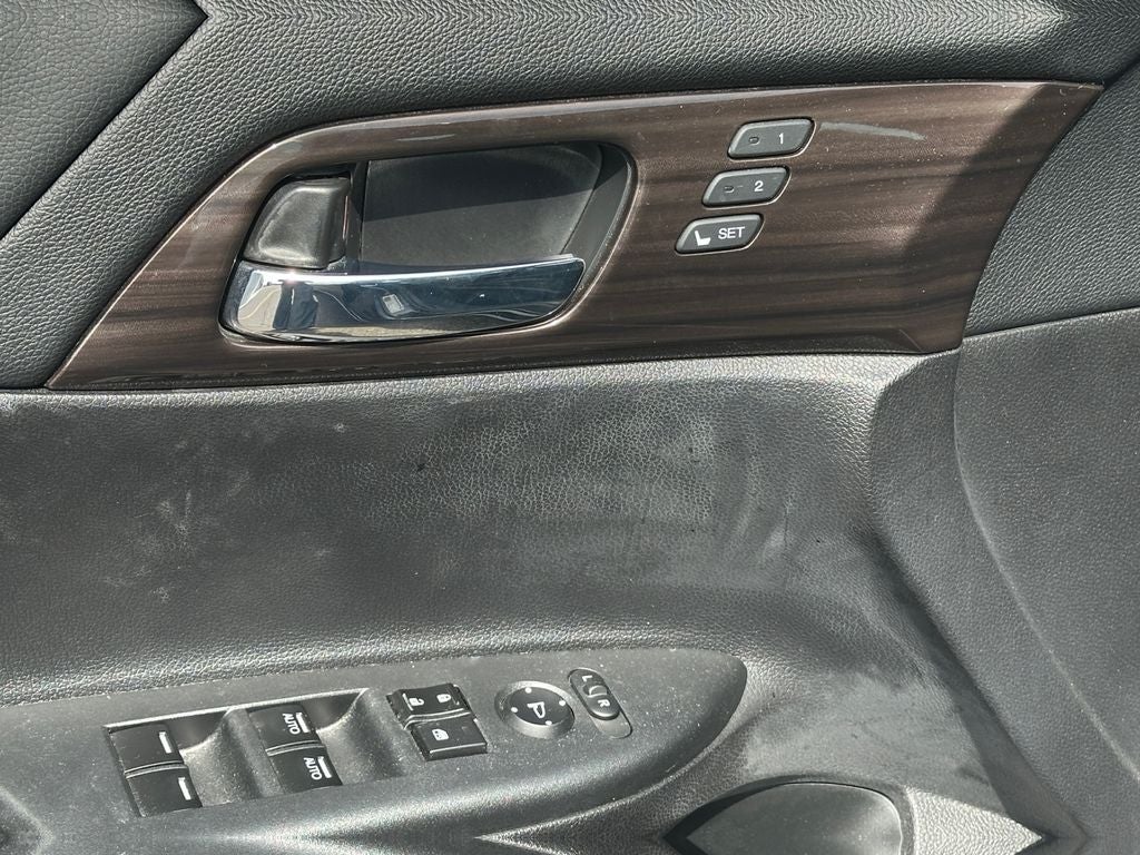 2016 Honda Accord EX-L w/Navigation and Honda Sensing