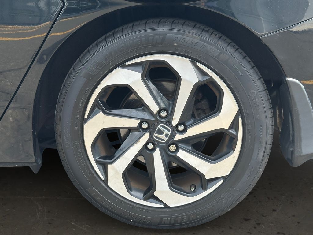 2016 Honda Accord EX-L w/Navigation and Honda Sensing
