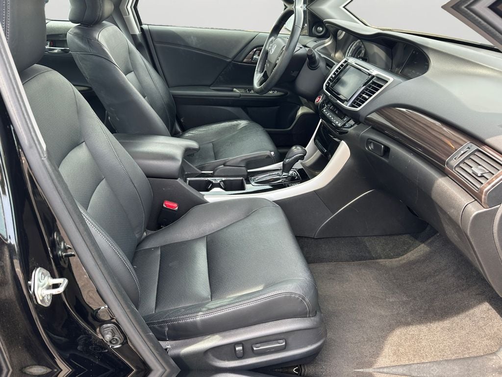 2016 Honda Accord EX-L w/Navigation and Honda Sensing