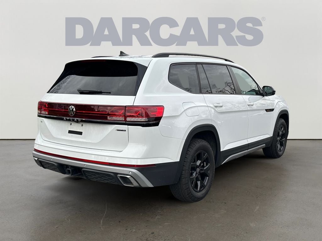 2024 Volkswagen Atlas 2.0T Peak Edition SE w/Technology - Low Miles!