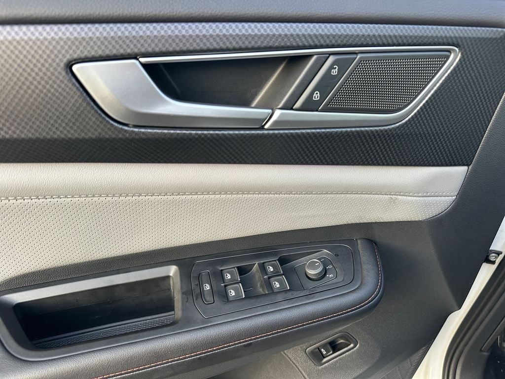 2024 Volkswagen Atlas 2.0T Peak Edition SEL - Low Miles!