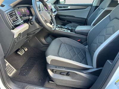 2024 Volkswagen Atlas 2.0T Peak Edition SEL - Low Miles!