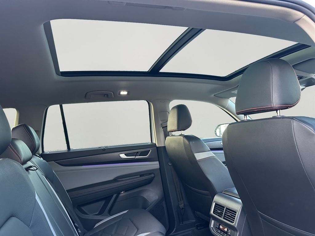 2024 Volkswagen Atlas 2.0T Peak Edition SEL - Low Miles!