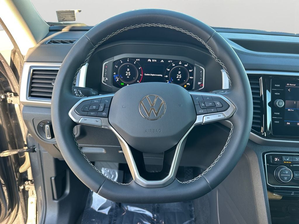 2022 Volkswagen Atlas 3.6L V6 SE w/Technology