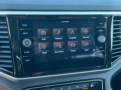 2022 Volkswagen Atlas 3.6L V6 SE w/Technology