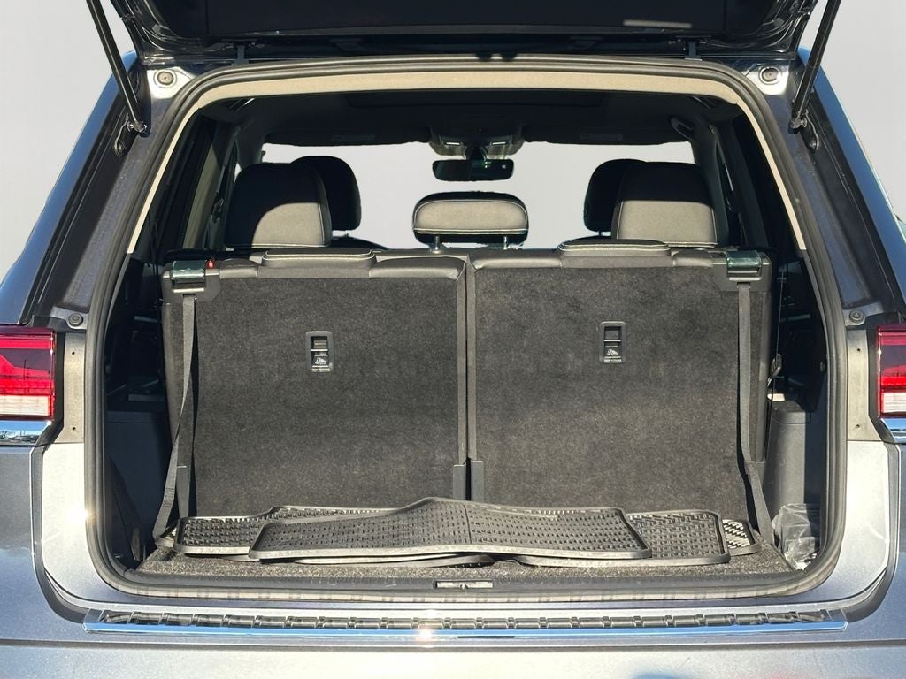 2022 Volkswagen Atlas 3.6L V6 SE w/Technology