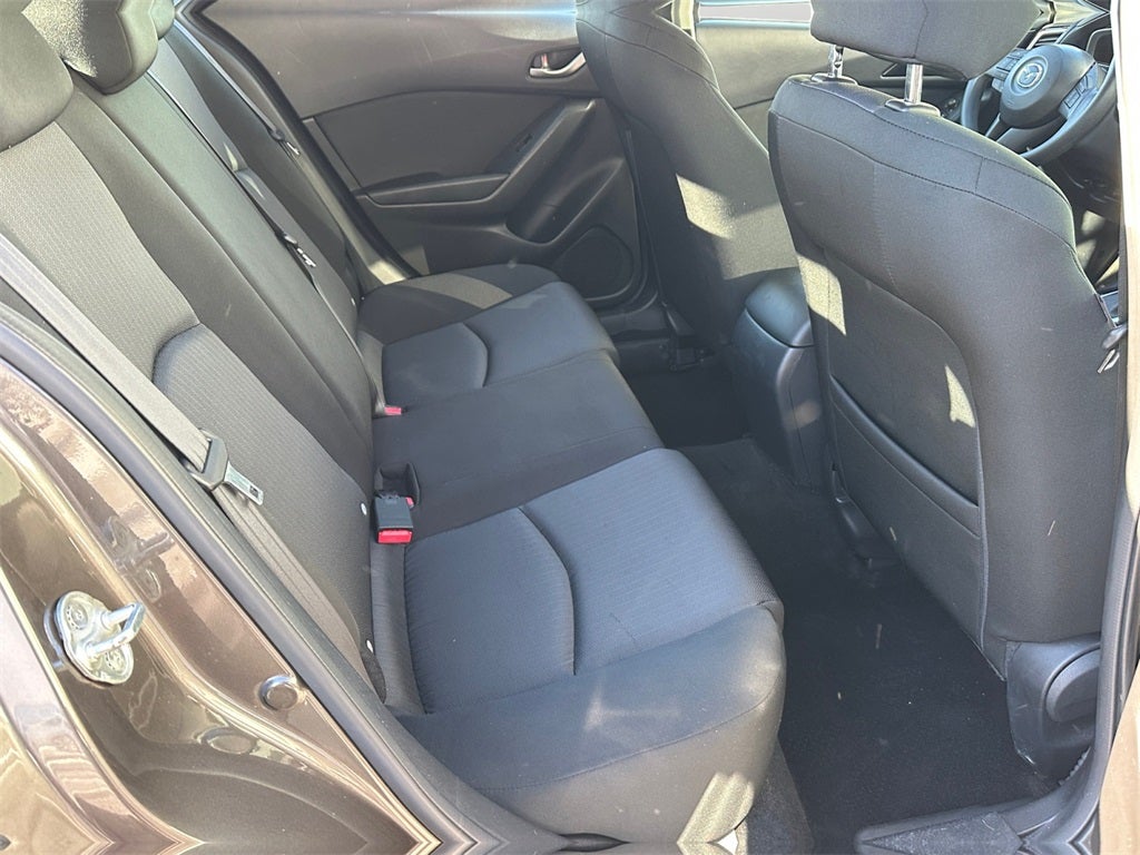 2015 Mazda Mazda3 i Sport