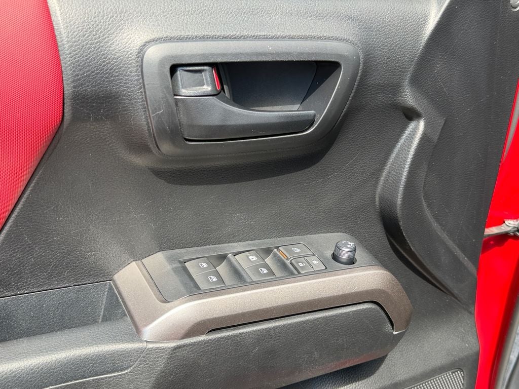 2022 Toyota Tacoma SR5 V6