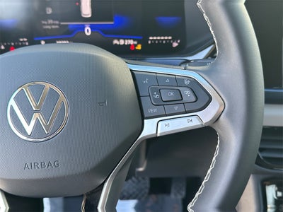 2023 Volkswagen Taos 1.5T SE - Very Low Miles!