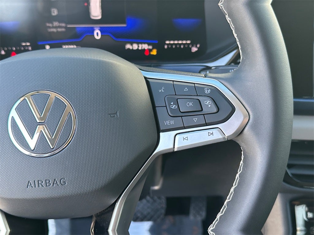 2023 Volkswagen Taos 1.5T SE - Very Low Miles!