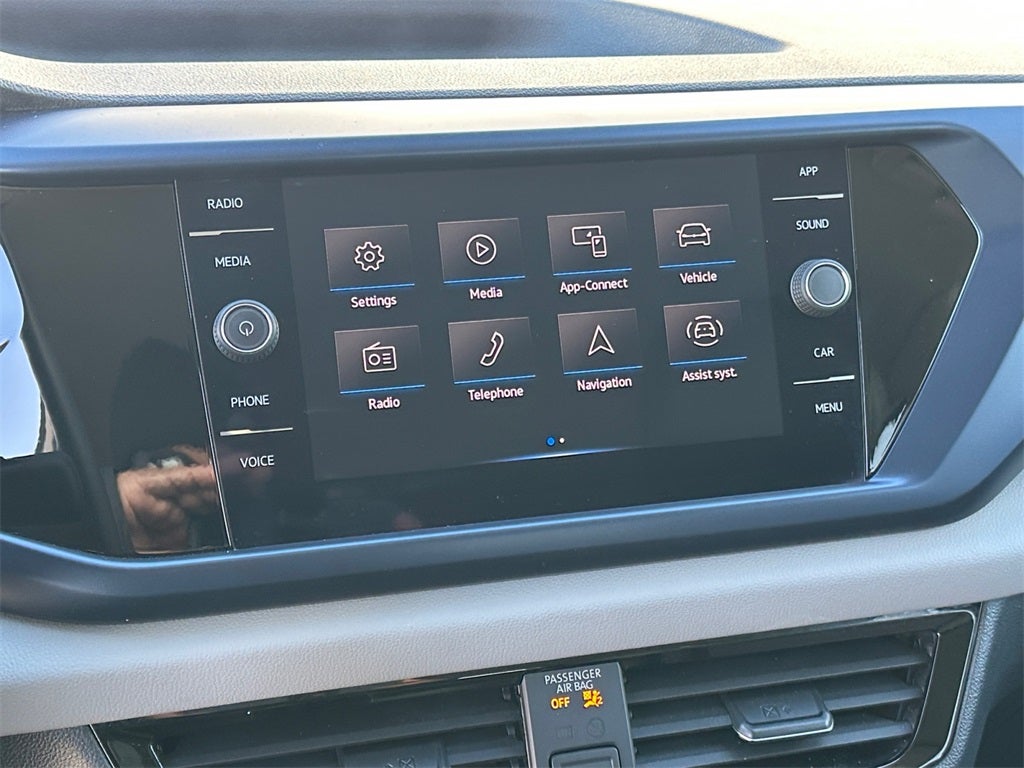 2023 Volkswagen Taos 1.5T SE - Very Low Miles!