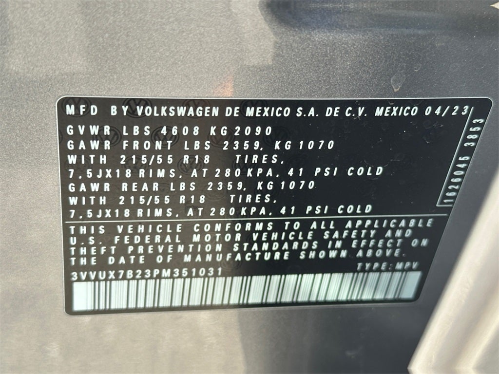 2023 Volkswagen Taos 1.5T SE - Very Low Miles!