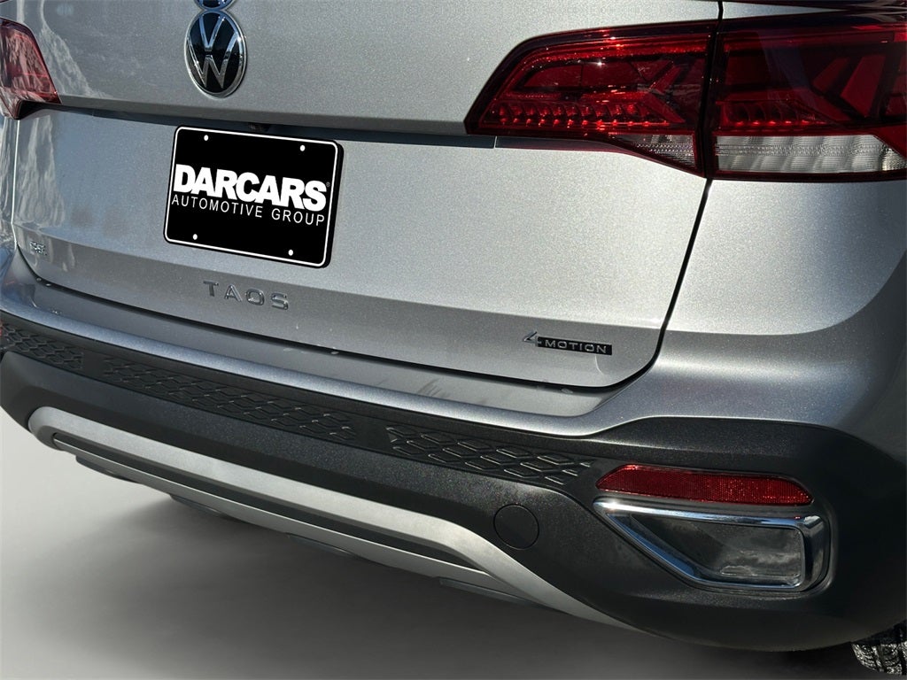 2023 Volkswagen Taos 1.5T SE - Very Low Miles!