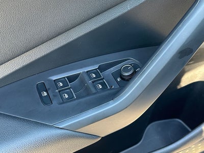 2021 Volkswagen Jetta 1.4T SE - Low Miles!