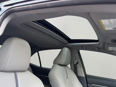 2024 Toyota Camry Hybrid XSE