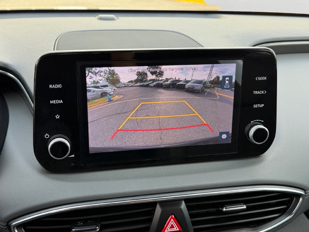 2023 Hyundai Santa Fe SE