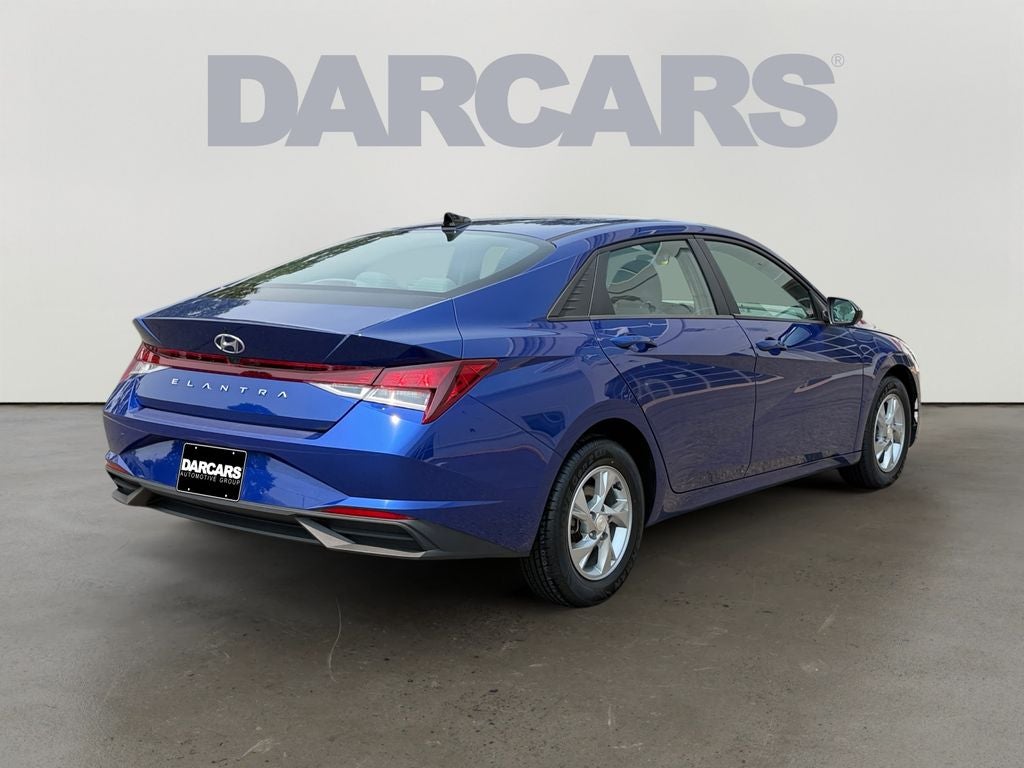 2023 Hyundai Elantra SE