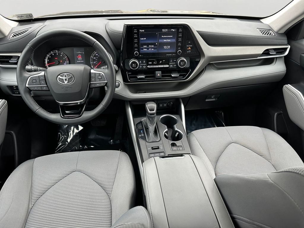 2021 Toyota Highlander LE