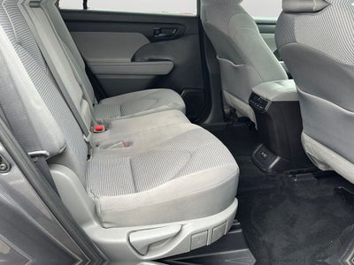 2021 Toyota Highlander LE