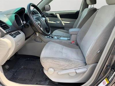2013 Toyota Highlander Base