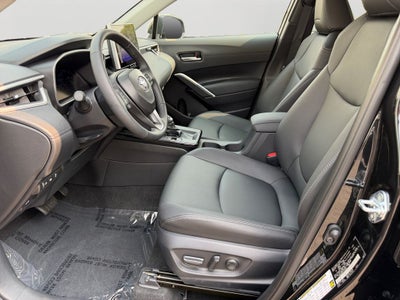 2026 Toyota Corolla Cross XLE "Moonroof"
