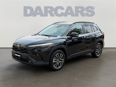 2026 Toyota Corolla Cross XLE "Moonroof"