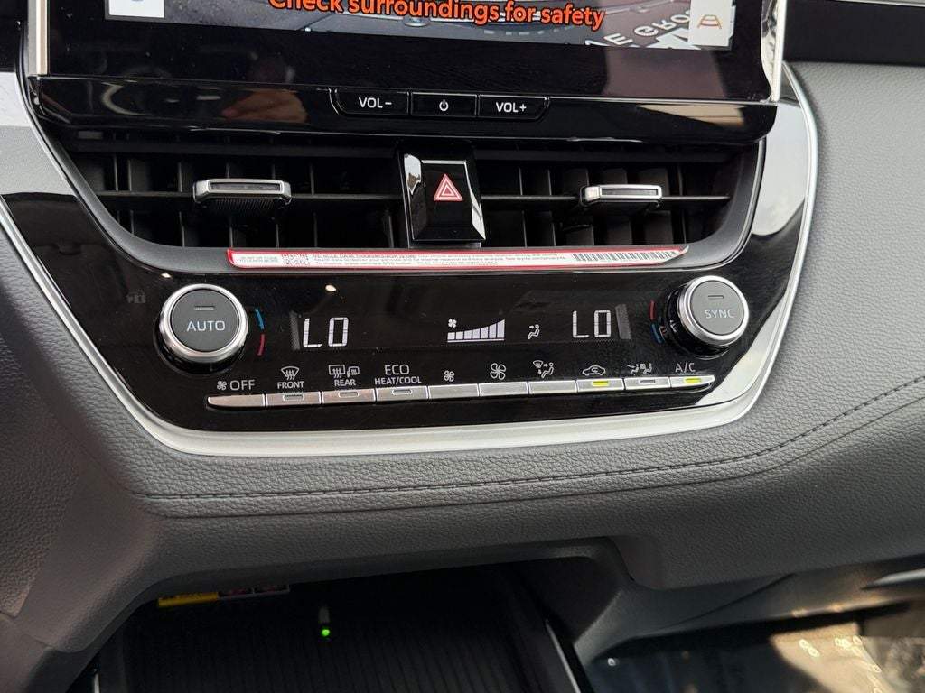 2026 Toyota Corolla Cross XLE "Moonroof"
