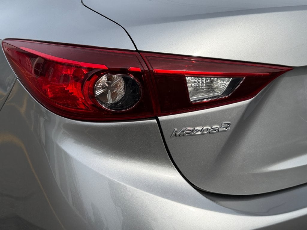 2016 Mazda Mazda3 i Sport