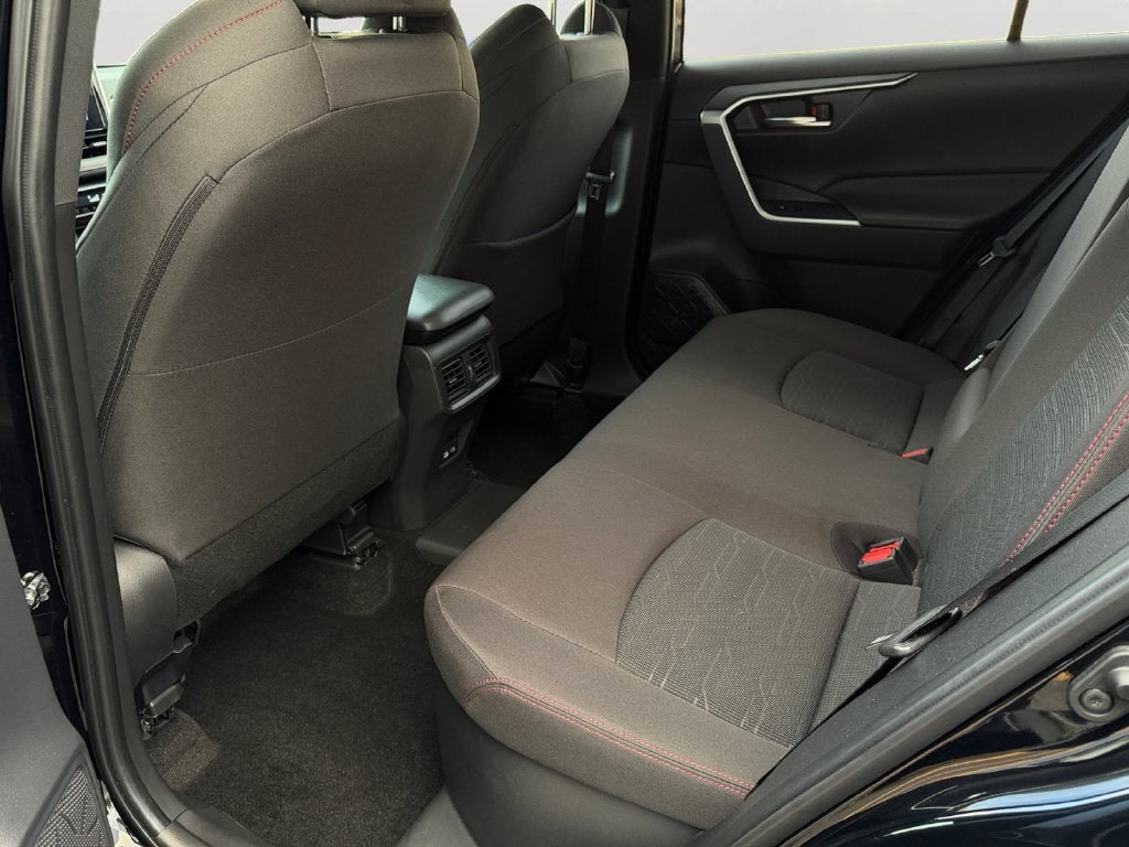 2024 Toyota RAV4 Prime SE