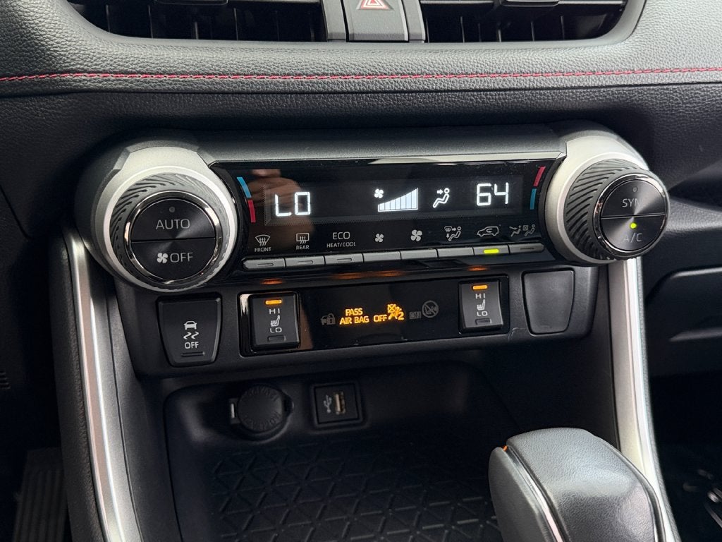 2024 Toyota RAV4 Prime SE