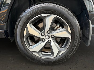 2024 Toyota RAV4 Prime SE