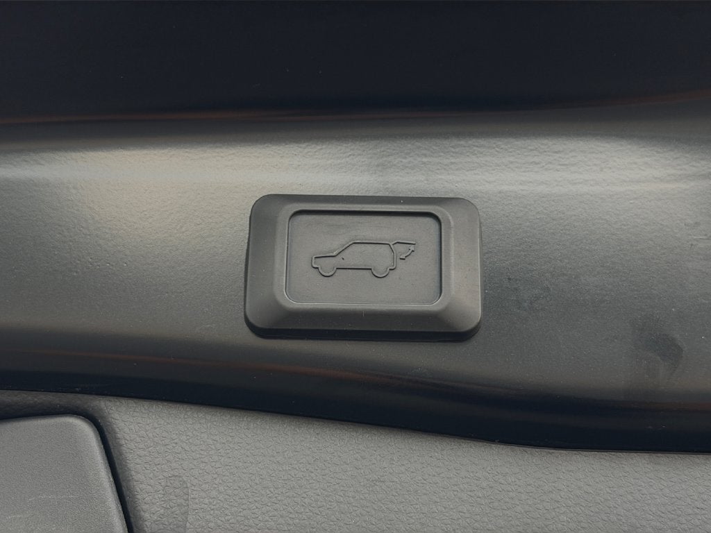 2024 Toyota RAV4 Prime SE