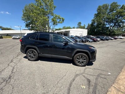 2022 Toyota RAV4 Hybrid XLE Premium