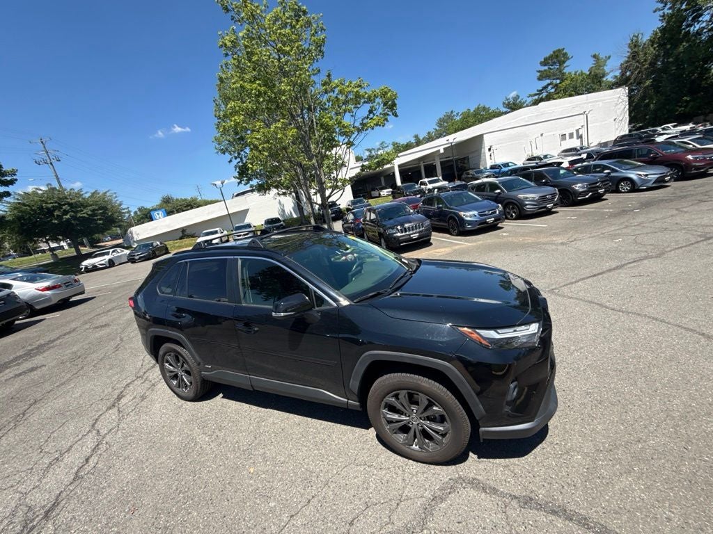 2022 Toyota RAV4 Hybrid XLE Premium