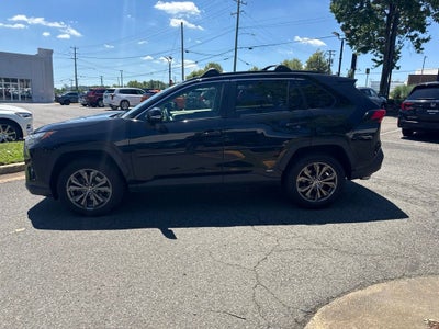 2022 Toyota RAV4 Hybrid XLE Premium