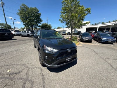 2022 Toyota RAV4 Hybrid XLE Premium