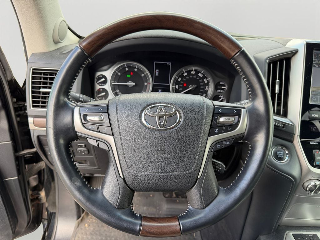 2019 Toyota Land Cruiser Base