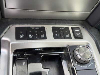 2019 Toyota Land Cruiser Base