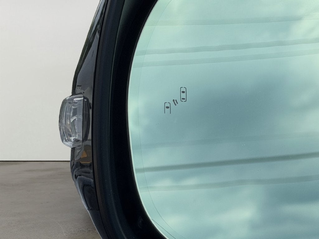 2019 Toyota Land Cruiser Base