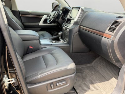 2019 Toyota Land Cruiser Base
