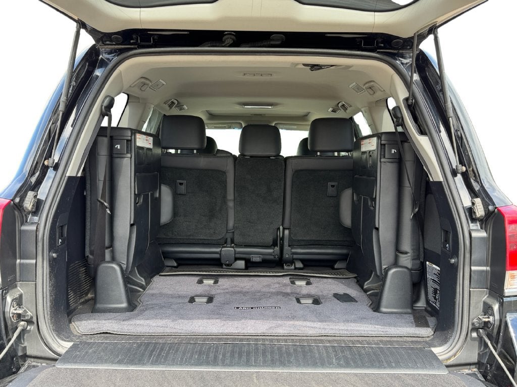 2019 Toyota Land Cruiser Base