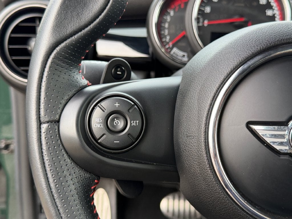 2017 MINI John Cooper Works Base