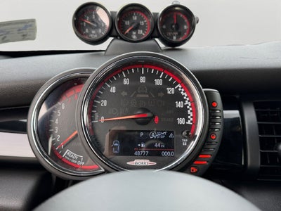 2017 MINI John Cooper Works Base