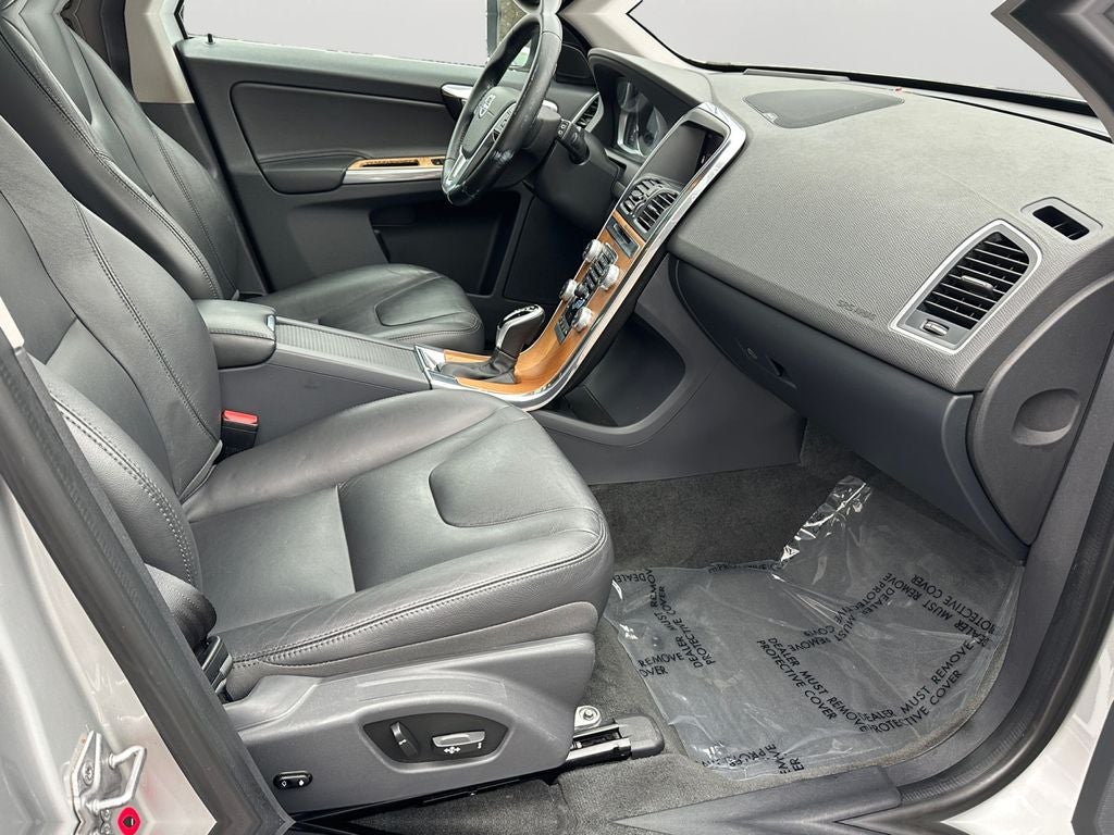 2017 Volvo XC60 T6 Inscription