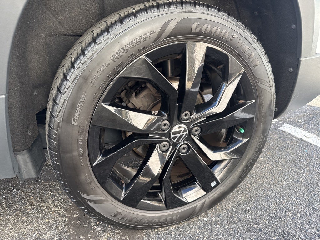 2023 Volkswagen Taos 1.5T SE