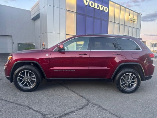 2020 Jeep Grand Cherokee Laredo
