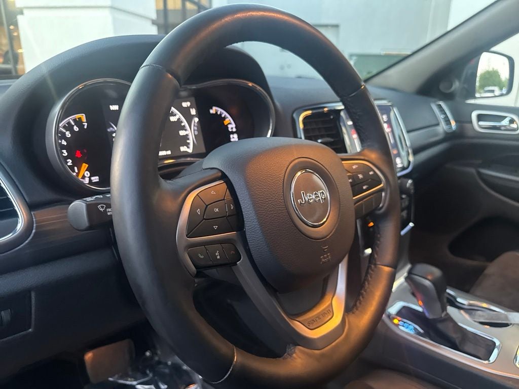 2020 Jeep Grand Cherokee Laredo