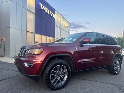 2020 Jeep Grand Cherokee Laredo